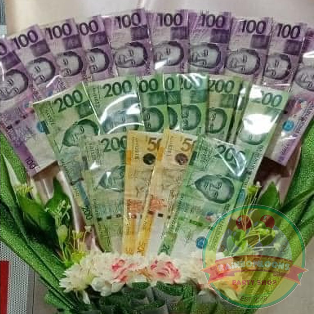 Medium Money Bouquet w/ Flowers
